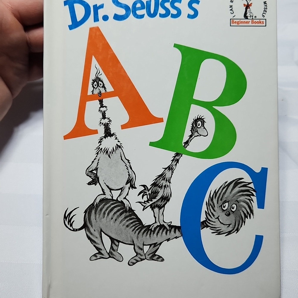 Dr. Seuss Colorful Book Trio - Red, Blue, White - Picture 7 of 8